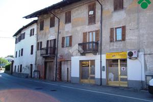 4 LOCALI A BORGOFRANCO D'IVREA