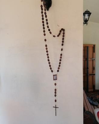 Rosario in legno "vintage" da appendere in parete