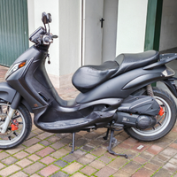 Piaggio Beverly 200