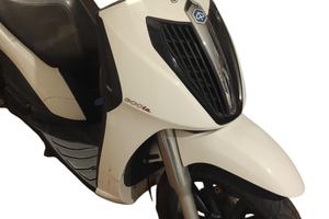 Piaggio Carnaby Cruiser 300