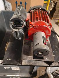 Attorcigliatrice cavi pluda