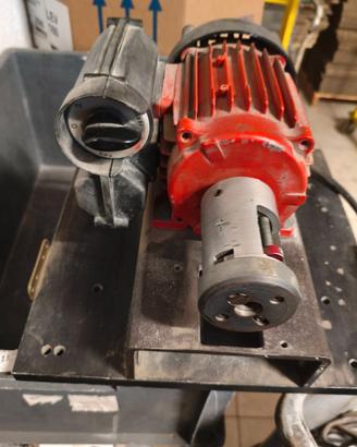 Attorcigliatrice cavi pluda