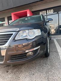 Volkswagen Passat SW HIGHLINE DSG 140 CV - 110 KW