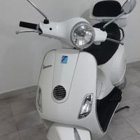 Piaggio Vespa 125 LX - 2009