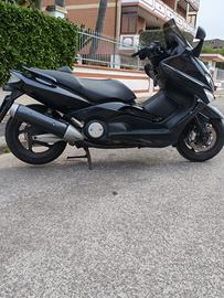 YAMAHA TMAX 500