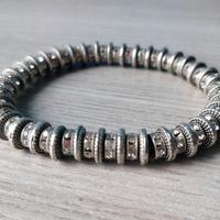 Braccialetto metallo perline charms