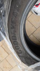 4 pneumatici invernali  Goodyear UltraGrip 8 m+s