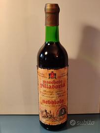 Bottiglia vino vintage da collezione