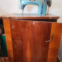 Macchina da cucire funzionante Weiber