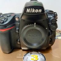Nikon D 700 Nital+ 28/105 afd  320 Euro.