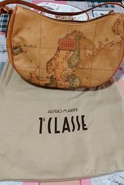 Borsa mezza luna Alviero Martini