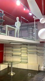 Arredo completo per negozio