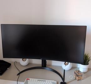 LG UW 34WR55QC-B