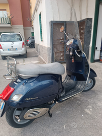 Vespa 250 gts
