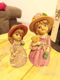 Coppia di Statuine Vintage in Ceramica - Ragazze 