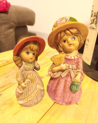 Coppia di Statuine Vintage in Ceramica - Ragazze 