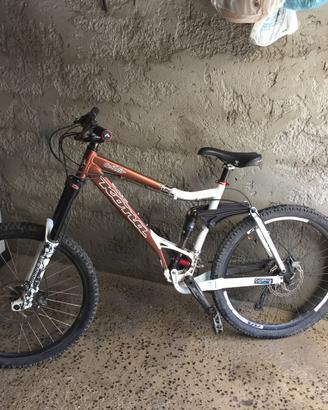 Kona da enduro