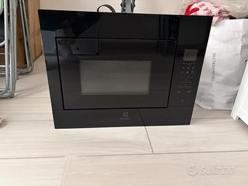 Forno microonde electrolux