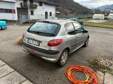 Peugeot 206 1.1i