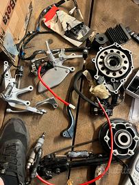 Vari pezzi yamaha r 6 2008