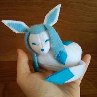 Pokemon sleepy Shiny Glaceon peluche cucito a mano