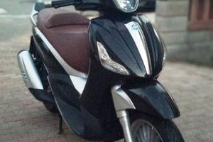 Piaggio Beverly 300 i.e. (2010) - SOLI 6.000 KM -
