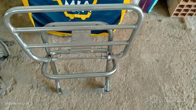 Oggetto  portapacchi