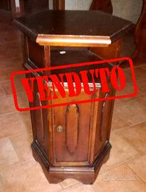 VENDUTO-Mobiletto in legno da ingresso o comodino