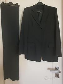 Tailleur nero donna giacca e pantalone