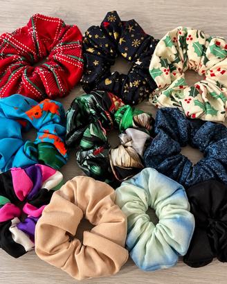 10 Scrunchies artigianali per capelli – Fantasie