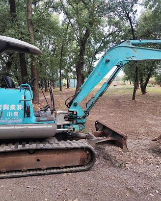 kobelco 30 coupé 