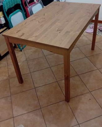 Tavolo IKEA  + 4 sedie in legno massiccio