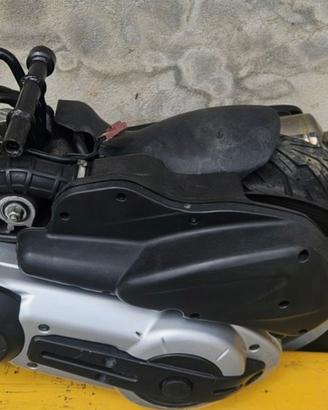 Motore piaggio beverly 500