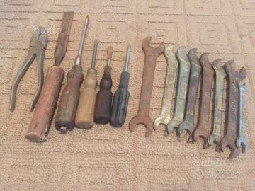 Antichi attrezzi - chiavi fiat