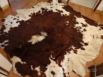 Tappeto maculato vera pelle