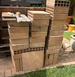 Mattone forato  8x25x25