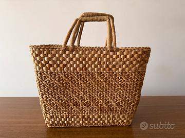 Borsa intrecciata in paglia e vimini