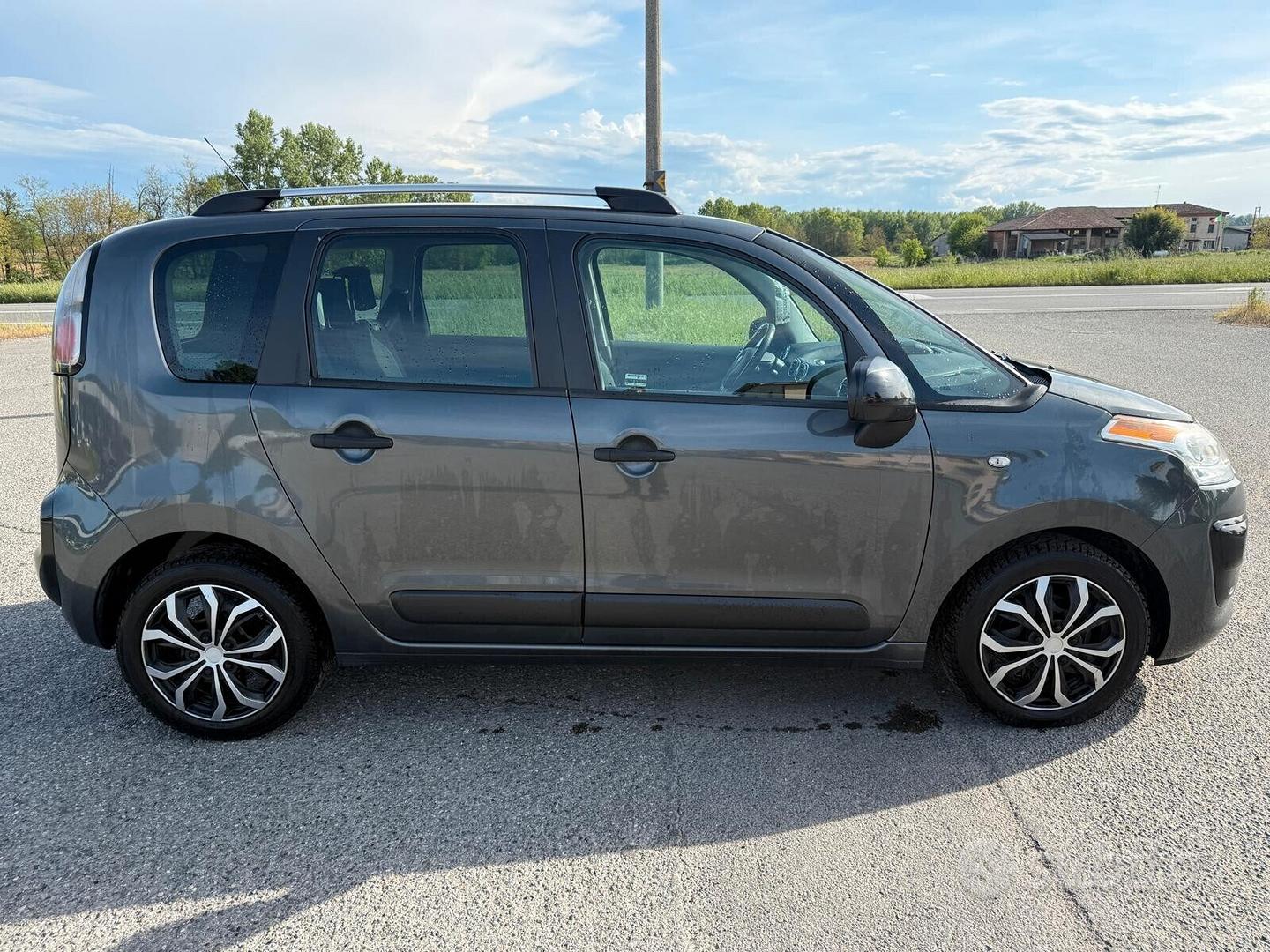 Citroen C3 Picasso 2017 photo 2