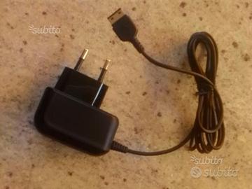 Caricabatterie ed auricolare Samsung