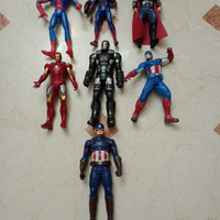 Action figure spiderman . iron Man parlanti