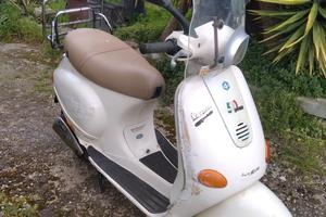 vespa et4 150