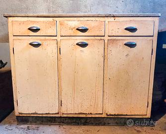 Mobiletto anni '70 con piano in marmo