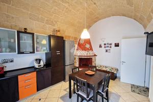 CASA INDIPENDENTE A POLIGNANO A MARE