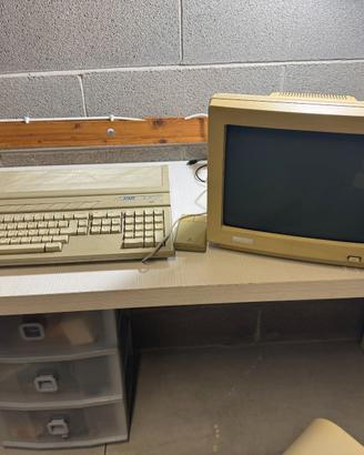 Atari 1040 ST FM + Monitor Compatibile Trust