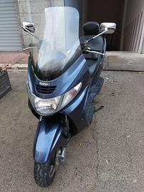 Scooter Suzuki Burgman 400