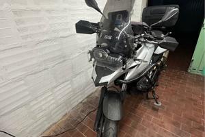 MOTO BMW F700 GS