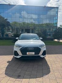 Audi Q3 40 TDI quattro S tronic Business Advanced