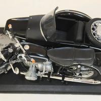 Sidecar BMW R-60 2 Solido