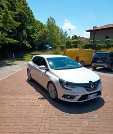 RENAULT MEGANE 4