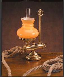 lampada stile 800 in ottone lucido 